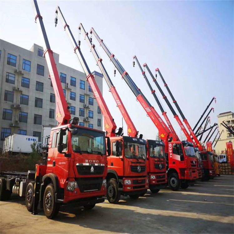 滨城租专业吊车电话