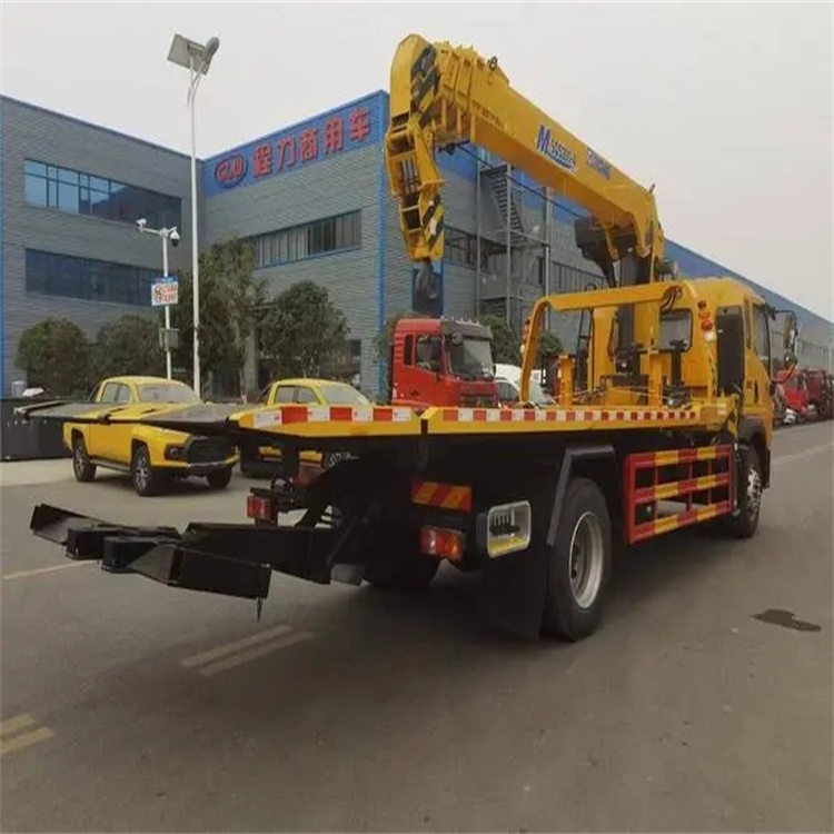 滨城附近小随车吊出租电话，轻松解决搬运烦恼