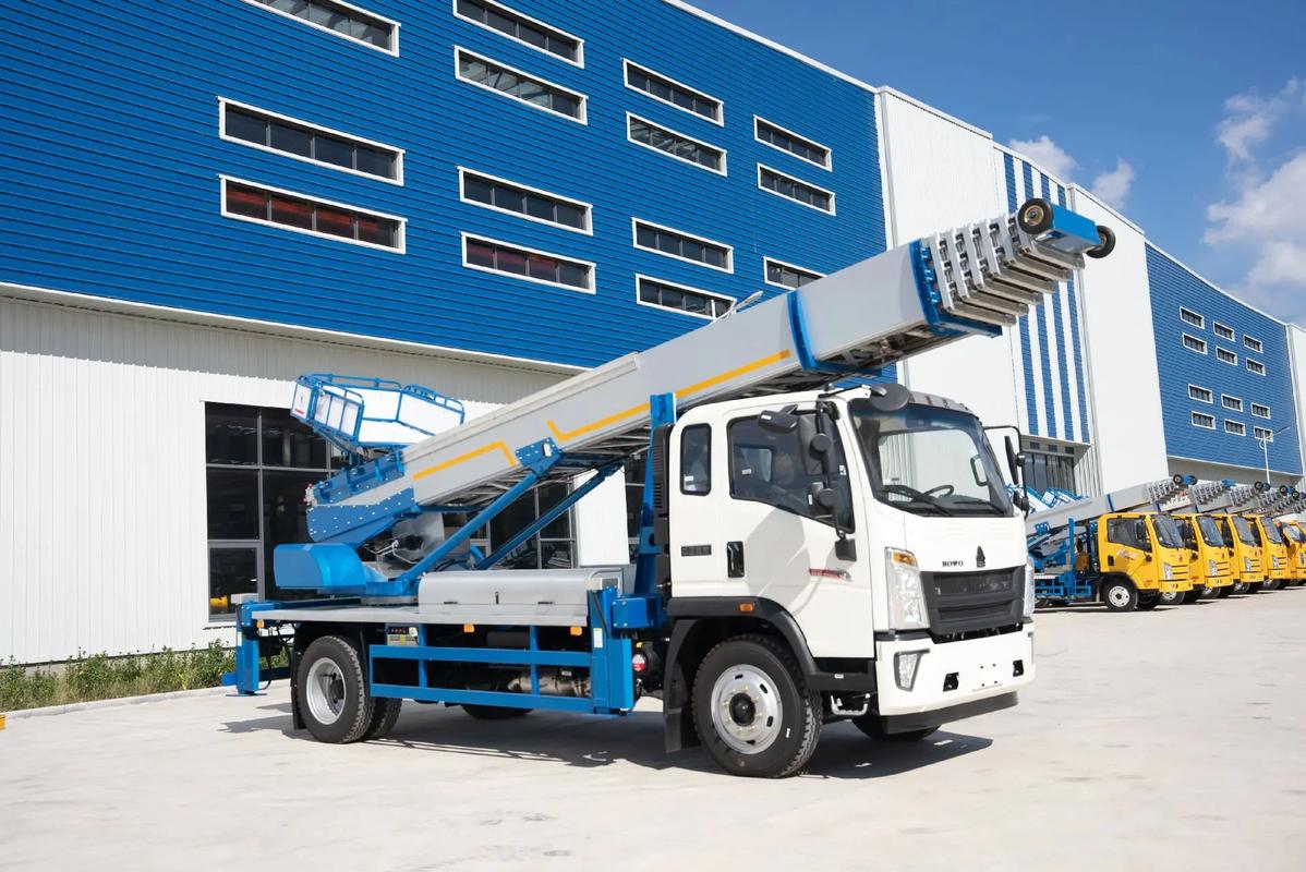 滨城出租云梯车高空作业车 建筑垃圾搬运